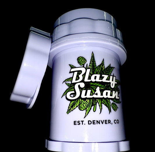 Blazy Susan Plant Design Plastic Herb Grinder