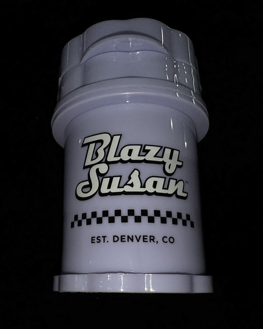 Blazy Susan Checkered Plastic Herb Grinder